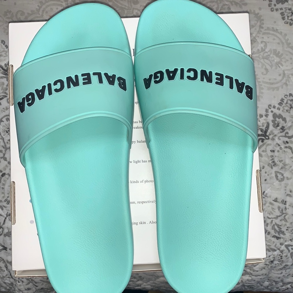 Balenciaga sandals !!!!